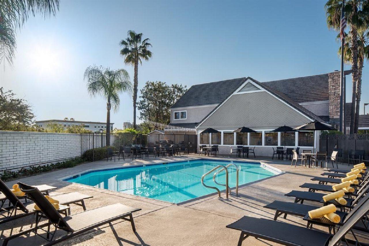 Pasadena 3*